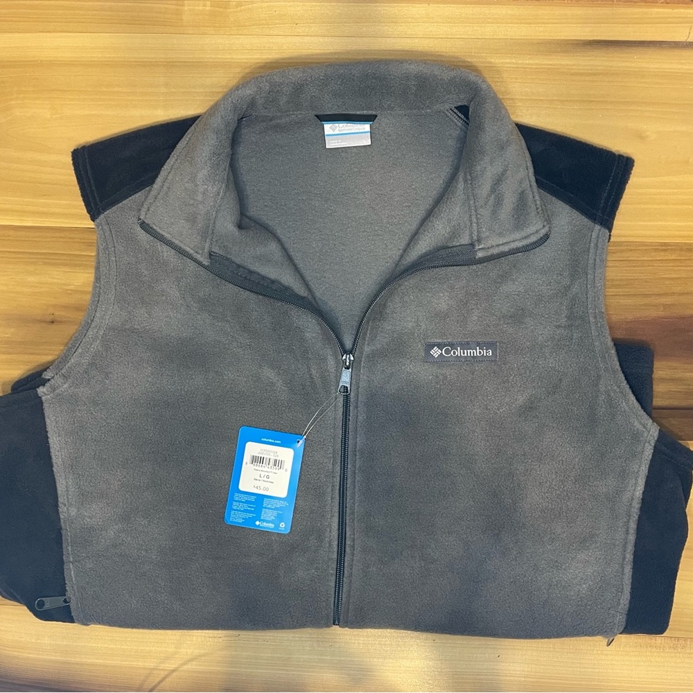 NWT Gray/Black Men’s Columbia Vest